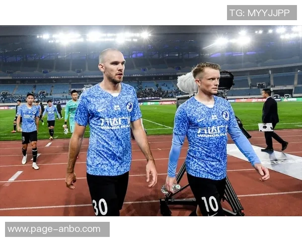 利桑德罗随队训练状态回暖预计十月底前重返赛场